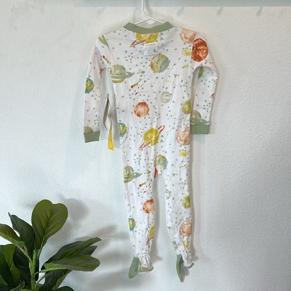 NWT Burt’s Bees Baby Pajamas - Picture 4 of 4